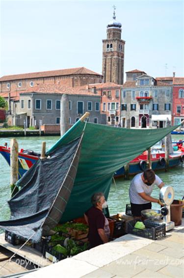 We explore Murano, DSE_7971_b_H490